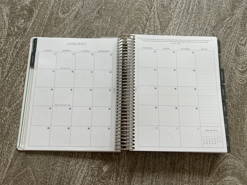 Monthly layout.
2024 Makselife planner review.